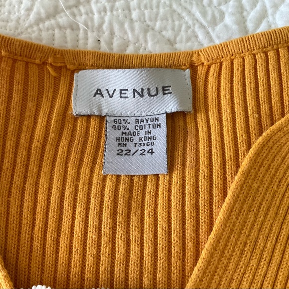 AVENUE, KNITTED ORANGE/ YELLOW SWEATER, SIZE 22/24 - Picture 9 of 9